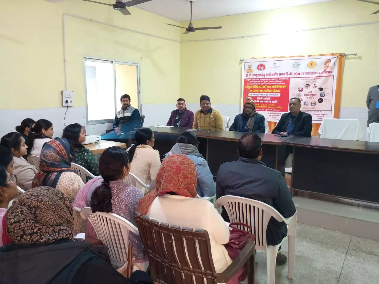 Ajmer: जिला कलेक्टर ने की निक्षय मित्र बनकर जिले को टीबी मुक्त बनाने की अपील Ajmer: जिला कलेक्टर ने की निक्षय मित्र बनकर जिले को टीबी मुक्त बनाने की अपील