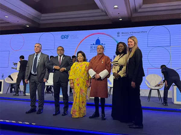 आरज़ू राणा देउबा ने रायसीना डायलॉग में भारत के साथ व्यापार, जलविद्युत और संबंधों पर चर्चा की: नेपाल दूतावास आरज़ू राणा देउबा ने रायसीना डायलॉग में भारत के साथ व्यापार, जलविद्युत और संबंधों पर चर्चा की: नेपाल दूतावास