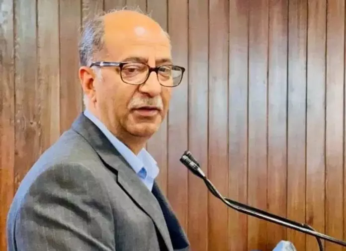 Jammu: मुख्यमंत्री के सलाहकार ने होकरसर वेटलैंड के पास कृषि भूमि के जलमग्न होने पर बैठक की Jammu: मुख्यमंत्री के सलाहकार ने होकरसर वेटलैंड के पास कृषि भूमि के जलमग्न होने पर बैठक की
