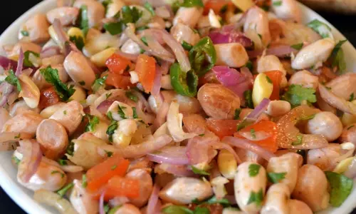 Peanut Chaat: झटपट तैयार हो जाती है ये फूड आइटम