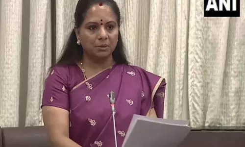 कांग्रेस ने दशकों तक पिछड़ों को धोखा दिया, अब झूठे वादे कर रही है: BRS MLC Kavita कांग्रेस ने दशकों तक पिछड़ों को धोखा दिया, अब झूठे वादे कर रही है: BRS MLC Kavita