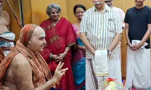 Tamil Nadu: सर्वोच्च न्यायालय के मुख्य न्यायाधीश ने कांची शंकराचार्य को दिया आशीर्वाद