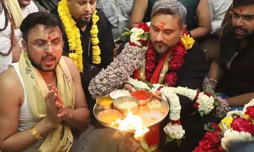 Honey Singh : महादेव की भक्ति में लीन दिख रहें हनी सिंह
