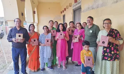 गौरैया दिवस पर विशेष : रंग लाई मेहनत और बस गई गौरैया बस्ती गौरैया दिवस पर विशेष : रंग लाई मेहनत और बस गई गौरैया बस्ती