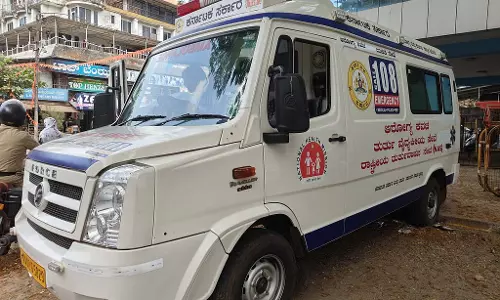 Karwar: समय पर नहीं पहुंची 108 एम्बुलेंस
