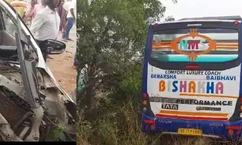 Odisha: खोरधा में कार और यात्री बस की आमने-सामने टक्कर में दंपत्ति की मौत