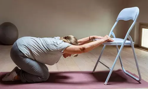 Elderly Health Exercise: घर पर रहें फिट! बुजुर्गों के लिए कारगर एक्सरसाइज, आजमाएं ये योगासन