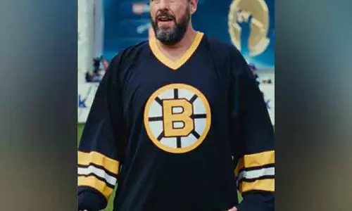 एडम सैंडलर Happy Gilmore 2 के लिए गोल्फ़ कोर्स में लौटे, ट्रेलर देखें