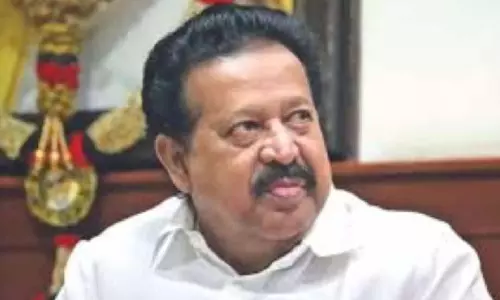 Tamil Nadu: लाल रेत उत्खनन मामले में मंत्री पोनमुडी और उनके बेटे विशेष अदालत में पेश हुए