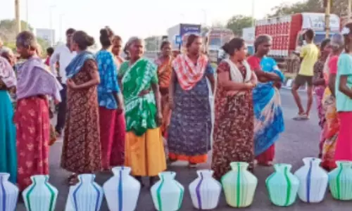 Tamil Nadu : तिरुचि के निवासियों ने पीने के पानी की मांग की, एनएच जाम किया