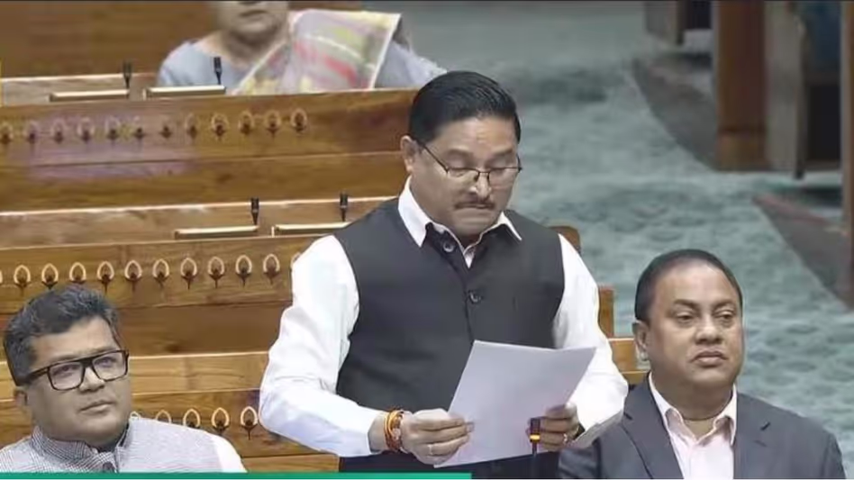 Assam : भाजपा सांसद दिलीप सैकिया ने गलत सूचना पर अंकुश लगाने के लिए Assam : भाजपा सांसद दिलीप सैकिया ने गलत सूचना पर अंकुश लगाने के लिए