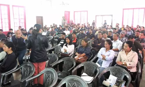 ई.बी.आर.सी. कोबुलोंग और खेंसा के एस.एम.सी./एस.एम.डी.सी. के प्रधानाध्यापकों के लिए