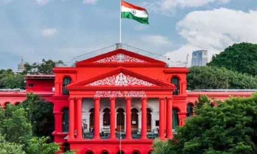 कर्नाटक हाई कोर्ट ने पूर्व ZP अध्यक्ष हत्याकांड की CBI जांच के आदेश दिए कर्नाटक हाई कोर्ट ने पूर्व ZP अध्यक्ष हत्याकांड की CBI जांच के आदेश दिए
