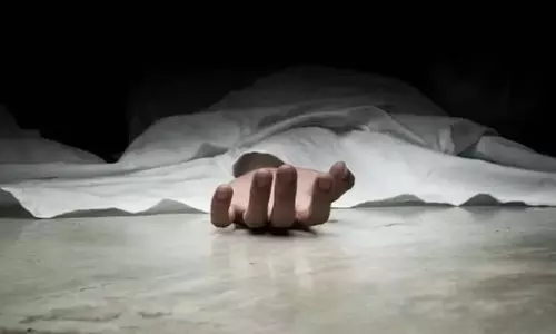 Kerala: कांचियार में नौवीं कक्षा का छात्र फंदे से लटका मिला Kerala: कांचियार में नौवीं कक्षा का छात्र फंदे से लटका मिला