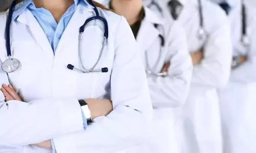Kerala: मानवाधिकार आयोग को फर्जी डॉक्टरों के खिलाफ आपराधिक कार्रवाई की संभावना की जांच करनी चाहिए Kerala: मानवाधिकार आयोग को फर्जी डॉक्टरों के खिलाफ आपराधिक कार्रवाई की संभावना की जांच करनी चाहिए