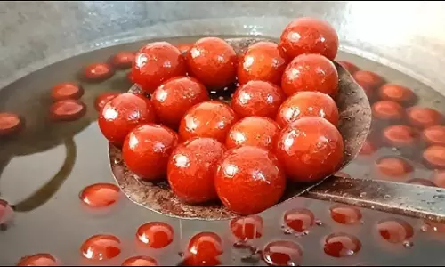 Paneer Gulab Jamun दीवाना कर देगा शानदार मिठाई का स्वाद