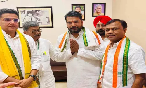 आकाश तिवारी की कांग्रेस में हुई वापसी, सचिन पायलट ने किया स्वागत आकाश तिवारी की कांग्रेस में हुई वापसी, सचिन पायलट ने किया स्वागत