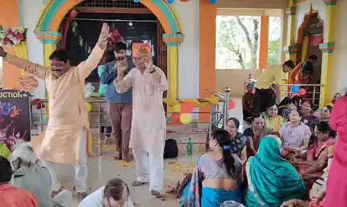 महामाया चौक Raisen में धूमधाम से मनाया गया रंग पंचमी का त्यौहार महामाया चौक Raisen में धूमधाम से मनाया गया रंग पंचमी का त्यौहार