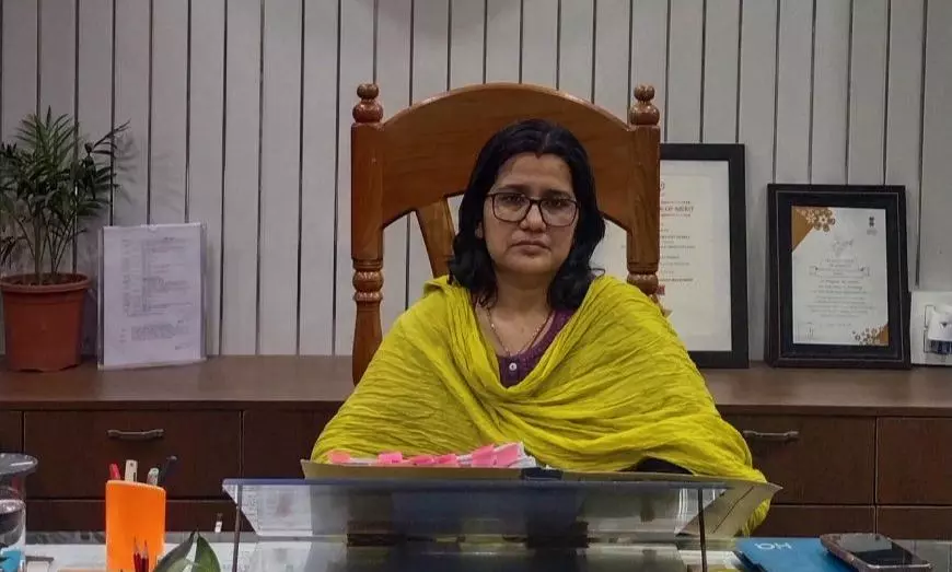 Araria: डीडीसी ने रानीगंज के बेलसरा के आवास सहायक पर कार्रवाई की Araria: डीडीसी ने रानीगंज के बेलसरा के आवास सहायक पर कार्रवाई की