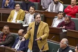 Sajjad Lone ने सरकार से अपना रुख स्पष्ट करने को कहा Sajjad Lone ने सरकार से अपना रुख स्पष्ट करने को कहा