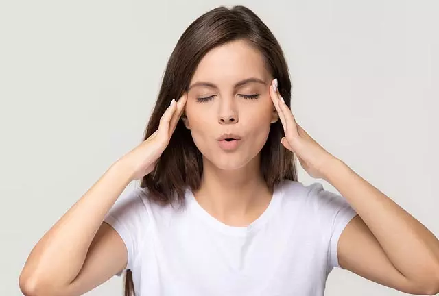 Yoga Tips: मानसून में चेहरे पर निकल रहे हैं पिंपल्स, इन योगासनों का अभ्यास करने से पिंपल्स से मिलेगी निजात Yoga Tips: मानसून में चेहरे पर निकल रहे हैं पिंपल्स, इन योगासनों का अभ्यास करने से पिंपल्स से मिलेगी निजात