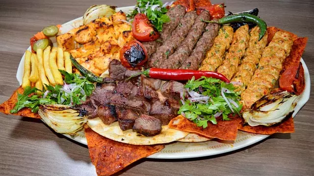 Iftar Party: इफ्तार पार्टी के लिए तैयार करें कबाब, आसान है इनकी रेसिपी Iftar Party: इफ्तार पार्टी के लिए तैयार करें कबाब, आसान है इनकी रेसिपी