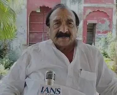 संभल में नेजा मेले को डीएम ने अभी नहीं किया है खारिज : सपा विधायक इकबाल महमूद संभल में नेजा मेले को डीएम ने अभी नहीं किया है खारिज : सपा विधायक इकबाल महमूद