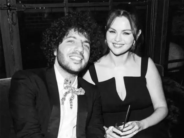 Selena Gomez, बेनी ब्लैंको ने संगीत पर ध्यान केंद्रित करने के लिए अपनी शादी की योजनाएँ रोक दीं Selena Gomez, बेनी ब्लैंको ने संगीत पर ध्यान केंद्रित करने के लिए अपनी शादी की योजनाएँ रोक दीं