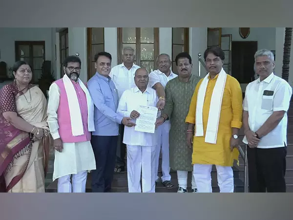 BJP ने ग्रेटर बेंगलुरु अथॉरिटी एक्ट का विरोध किया, इसे असंवैधानिक बताया BJP ने ग्रेटर बेंगलुरु अथॉरिटी एक्ट का विरोध किया, इसे असंवैधानिक बताया