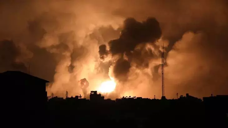 Gaza पट्टी में विस्फोट, UN कर्मी की मौत Gaza पट्टी में विस्फोट, UN कर्मी की मौत