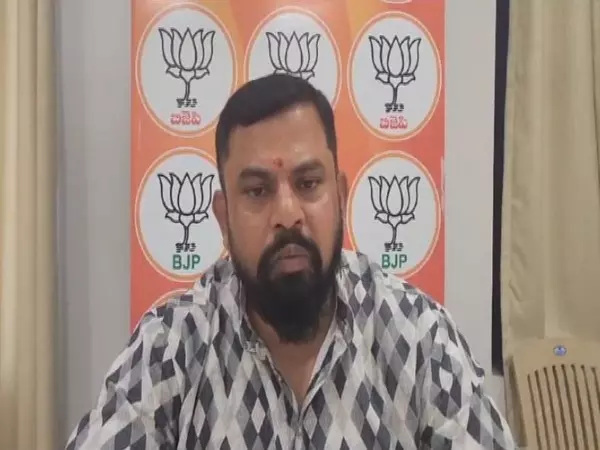 हैदराबाद पुलिस ने BJP के टी राजा सिंह को सुरक्षा अलर्ट जारी किया हैदराबाद पुलिस ने BJP के टी राजा सिंह को सुरक्षा अलर्ट जारी किया