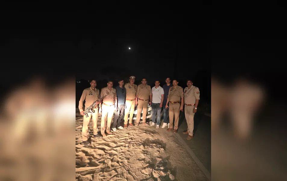 पुलिस ने किया मुठभेड़ के बाद 25 हजार के इनामी बदमाश को गिरफ्तार पुलिस ने किया मुठभेड़ के बाद 25 हजार के इनामी बदमाश को गिरफ्तार