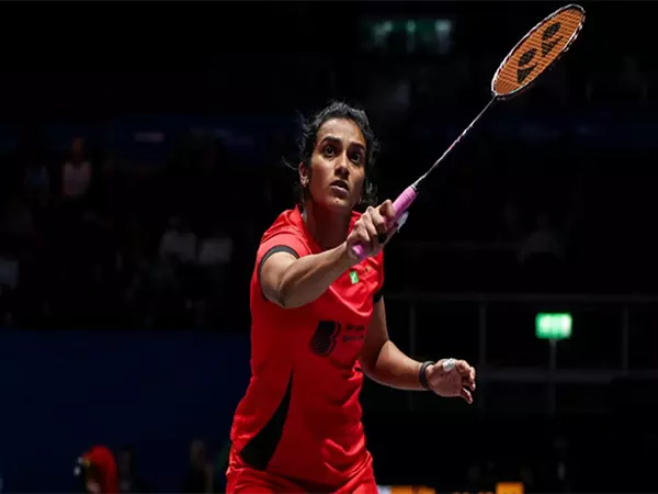 Swiss Open: सिंधु पहले दौर में विफल, किदांबी प्री-क्वार्टर में पहुंचे Swiss Open: सिंधु पहले दौर में विफल, किदांबी प्री-क्वार्टर में पहुंचे