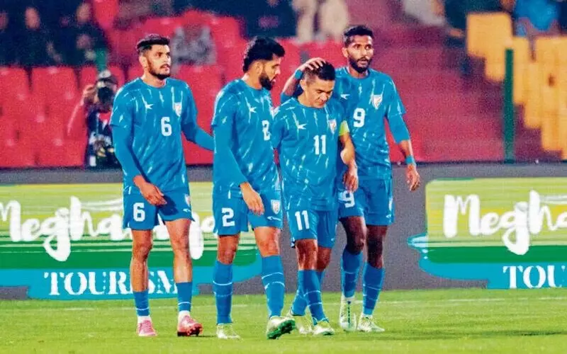 छेत्री ने गोल करके भारत को 3-0 से हराया छेत्री ने गोल करके भारत को 3-0 से हराया
