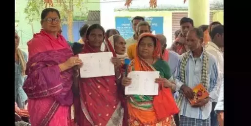 Odisha सरकार ने पांच लाख अयोग्य राशन कार्ड धारकों के नाम रद्द किए Odisha सरकार ने पांच लाख अयोग्य राशन कार्ड धारकों के नाम रद्द किए
