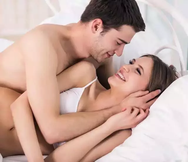 शारीरिक लाभ और फिटनेस के लिए Sex जरूरी शारीरिक लाभ और फिटनेस के लिए Sex जरूरी