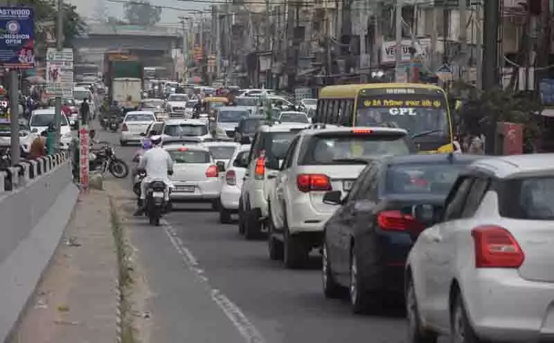 Punjab: स्वच्छता पुरस्कार के बावजूद शहर में सफाई व्यवस्था को लेकर संघर्ष Punjab: स्वच्छता पुरस्कार के बावजूद शहर में सफाई व्यवस्था को लेकर संघर्ष