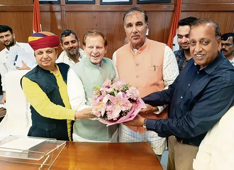 BJP ने जिला प्रमुखों के लिए अपने ही आयु नियम की अनदेखी की BJP ने जिला प्रमुखों के लिए अपने ही आयु नियम की अनदेखी की