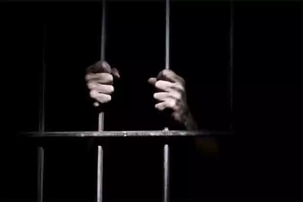 रामनाथपुरम में POCSO मामले में 29 वर्षीय व्यक्ति को 20 साल की जेल रामनाथपुरम में POCSO मामले में 29 वर्षीय व्यक्ति को 20 साल की जेल