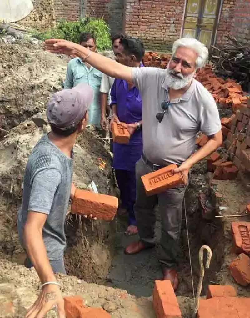 जरूरतमंद लोगों को पक्के मकान उपलब्ध कराने के मिशन पर NRI जरूरतमंद लोगों को पक्के मकान उपलब्ध कराने के मिशन पर NRI