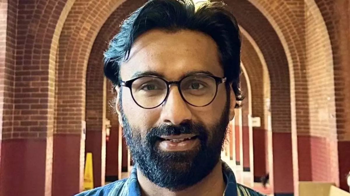 World Breaking : भारतीय शोधकर्ता अमेरिका में गिरफ्तार, जानें मामला World Breaking : भारतीय शोधकर्ता अमेरिका में गिरफ्तार, जानें मामला