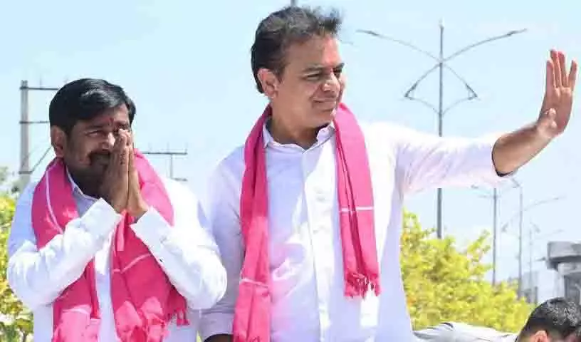 तेलंगाना में जल संकट के लिए पूरी तरह कांग्रेस जिम्मेदार: KTR तेलंगाना में जल संकट के लिए पूरी तरह कांग्रेस जिम्मेदार: KTR