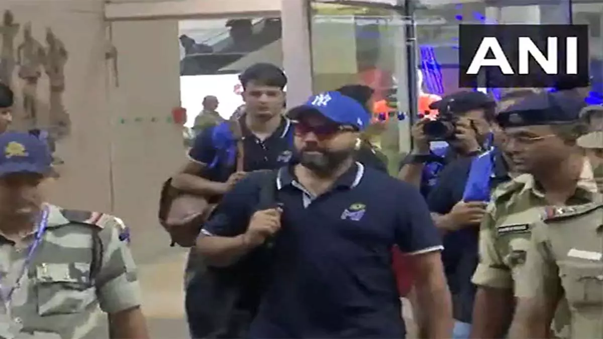 IPL 2024: मुंबई इंडियंस और चेन्नई सुपर किंग्स के बीच महामुकाबला, खिलाड़ी पहुंचे चेन्नई IPL 2024: मुंबई इंडियंस और चेन्नई सुपर किंग्स के बीच महामुकाबला, खिलाड़ी पहुंचे चेन्नई