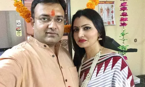 चित्रा त्रिपाठी और पति अतुल अग्रवाल ने लिया तलाक