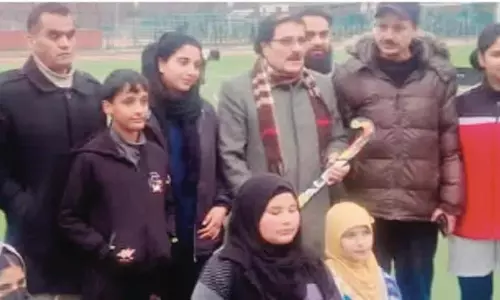 एस्ट्रोटर्फ पोलो ग्राउंड अंतर्राष्ट्रीय हॉकी के लिए तैयार एस्ट्रोटर्फ पोलो ग्राउंड अंतर्राष्ट्रीय हॉकी के लिए तैयार
