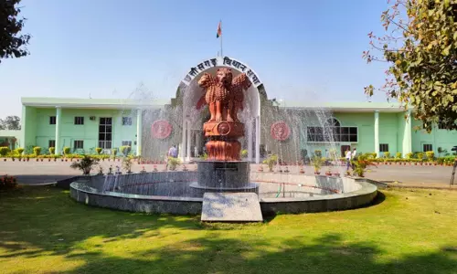 बजट सत्र 2025 : आंगनवाड़ी, महतारी वंदन और पालना योजना के मुद्दे पर हंगामे के आसार