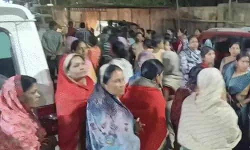 अतिक्रमण की कार्रवाई के खिलाफ लोग नाराज, डिप्टी CM साव का बंगला घेरा