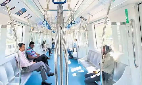 गैर-पीक घंटों के दौरान पार्सल परिवहन: BMRCL अन्य राजस्व स्रोतों की तलाश में
