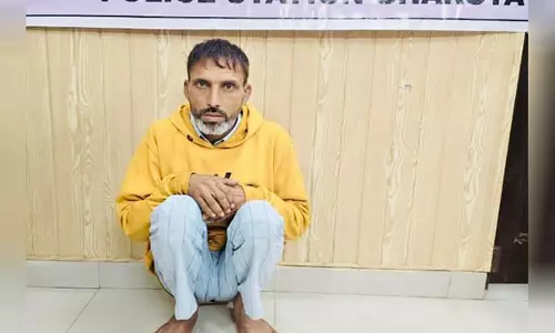 Jammu: पत्नी पर क्रूर हमला करने के आरोप में व्यक्ति गिरफ्तार, हथियार बरामद