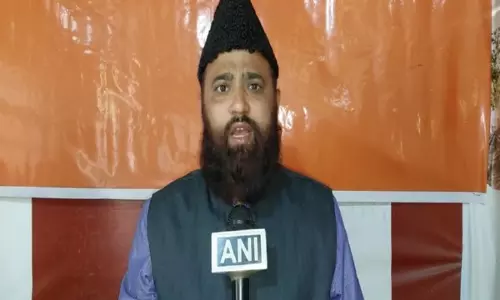 मुस्लिम मौलवी ने महिला कांस्टेबल से छेड़छाड़ करने वाले अपराधियों के खिलाफ सख्त कार्रवाई की मांग की मुस्लिम मौलवी ने महिला कांस्टेबल से छेड़छाड़ करने वाले अपराधियों के खिलाफ सख्त कार्रवाई की मांग की